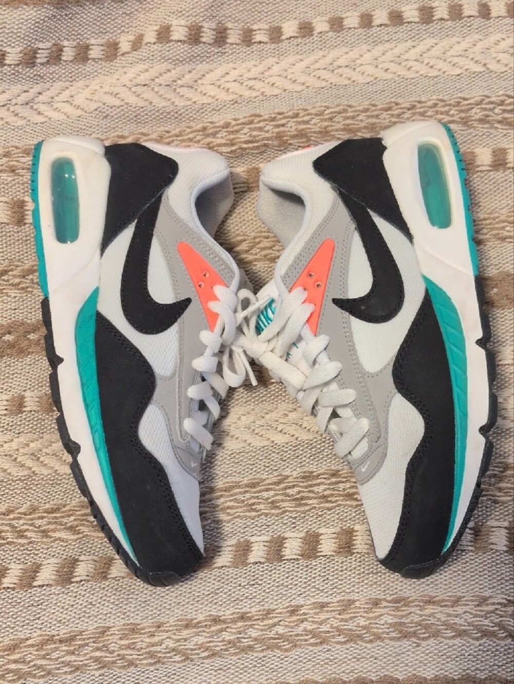 Nike Womens Air Max Correlate Sneakers size 8.5 Athletic Exercise Casual Coral - Picture 5 of 8
